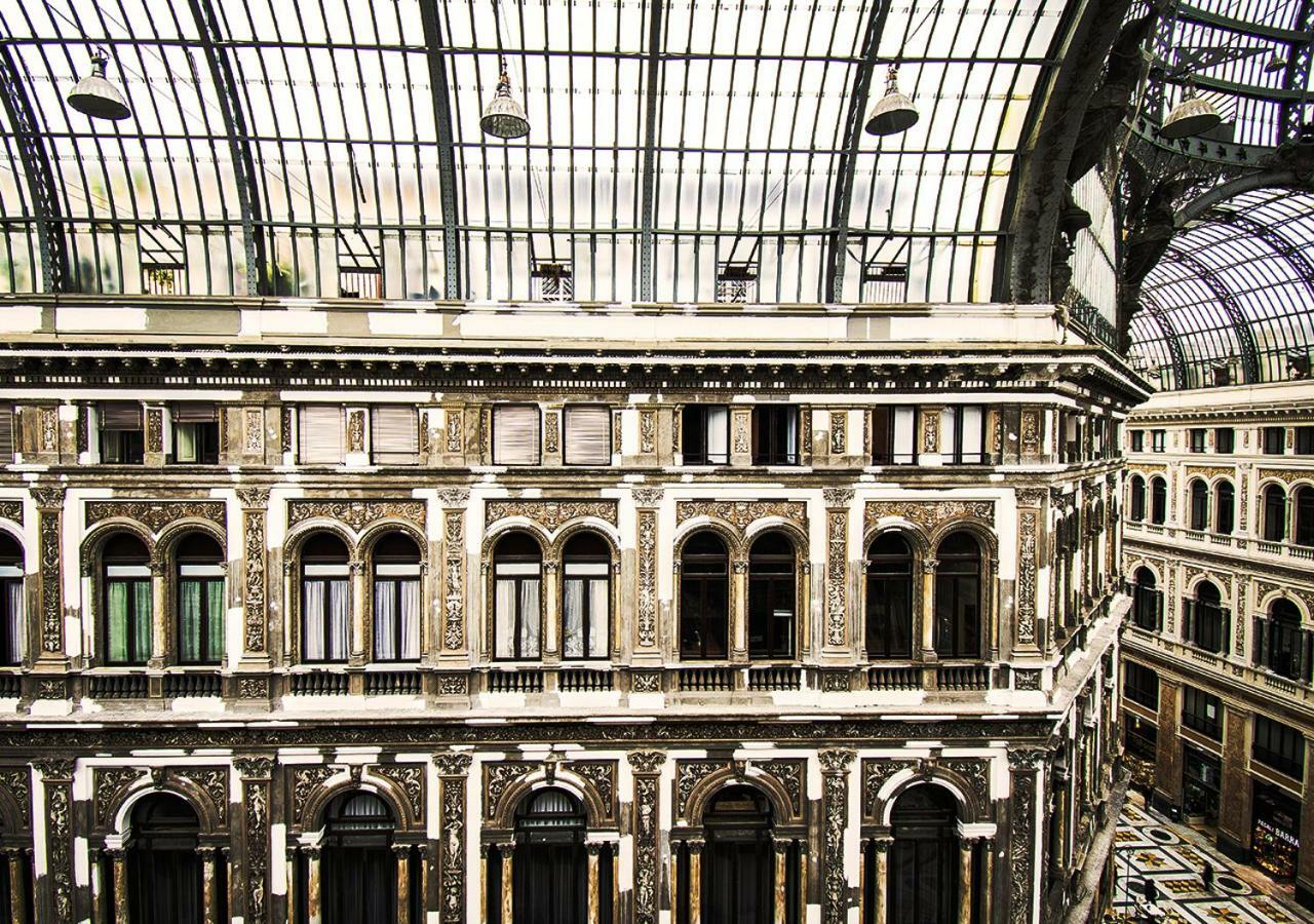 Domus Sibyllina, Galleria Umberto I Nápoles Exterior foto